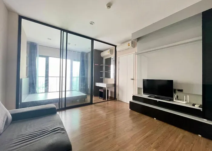 The Tree Rio Bang-aor Apartment